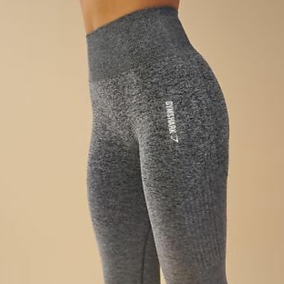 $150 SOLD! Gymshark Ombre Seamless Blk/Lgt Grey - Picture 5 of 8